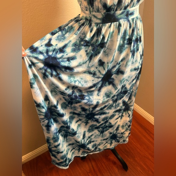 INC INTERNATIONAL CONCEPTS Tie Dye Halter Maxi Dress - Picture 4 of 8